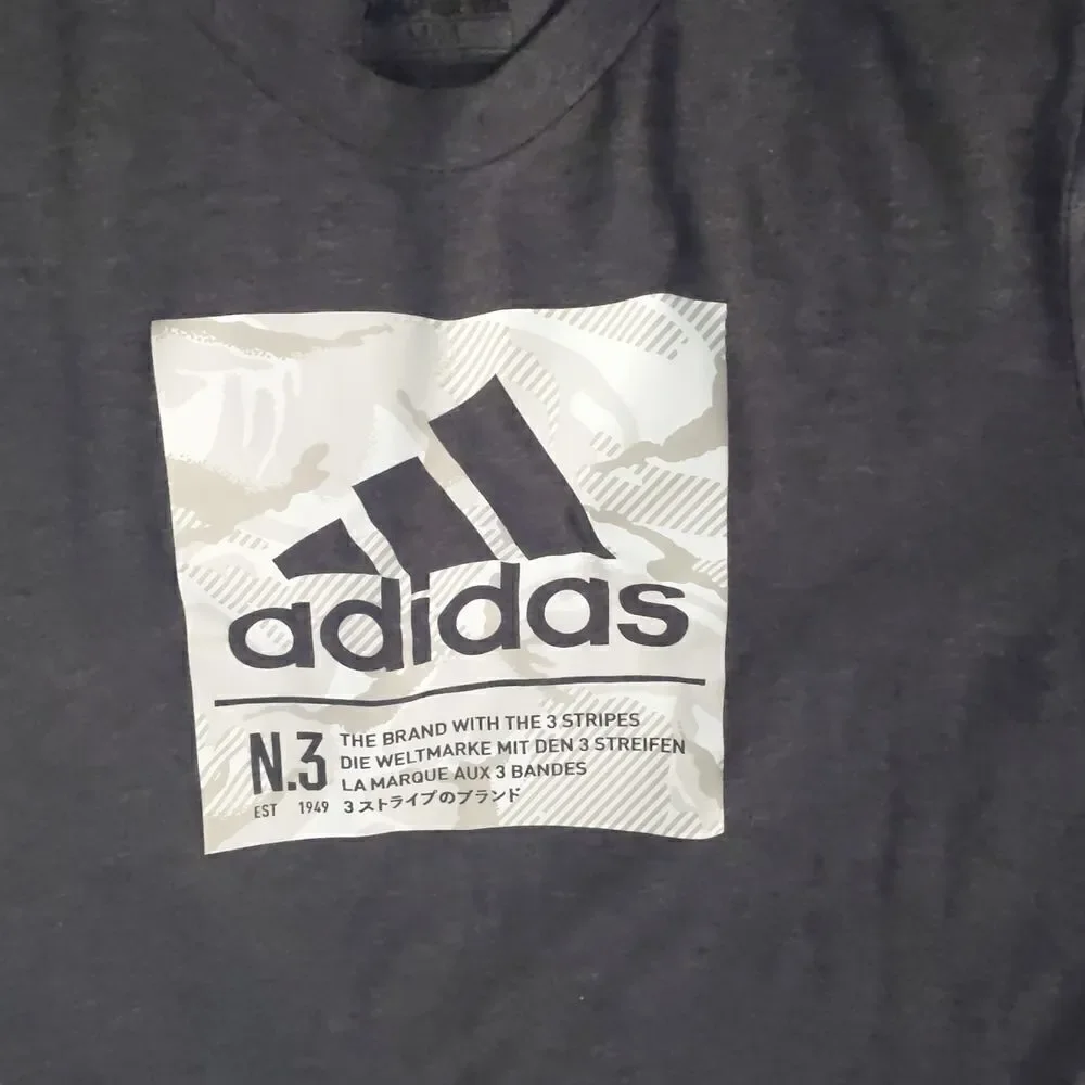 Men's Adidas amplifier tshirt dark gray size medium